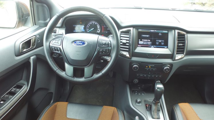 Ford Ranger Wildtrak i&ccedil; mekan g&ouml;rselleri