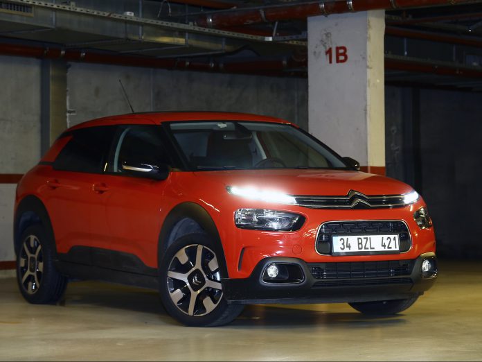 2019 Model Citroen C4 Cactus Testi - Murat Tosun - Oto Testler