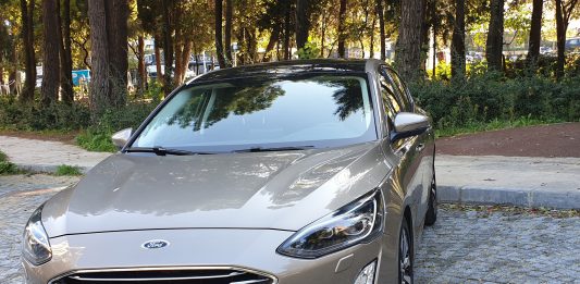 Ford Focus Sedan