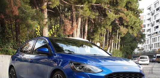 Ford Focus HB Kapak