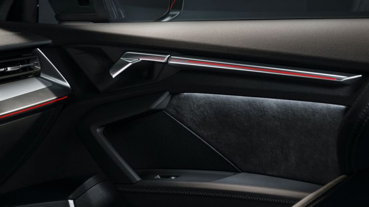 2020 Audi A3 Sedan İ&ccedil; Kapı Tasarımı
