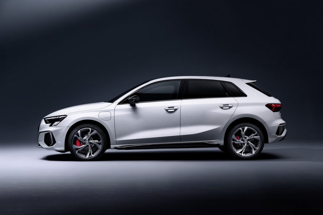 2021-audi-a3-sportback-45-tfsi-e-phev-3