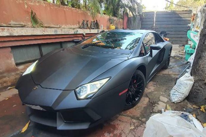 lamborghini aventador görünümlü honda civic