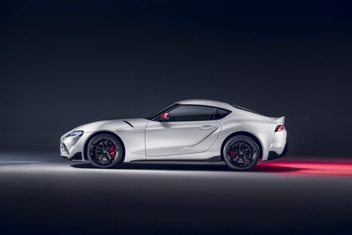 Yeni Toyota GR Supra 2.0, 45.995 £'luk Fiyatıyla İngiltere'de