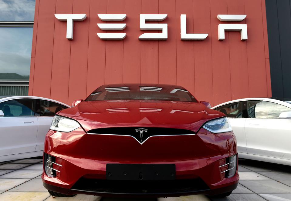 tesla-elektrikli-otomobil