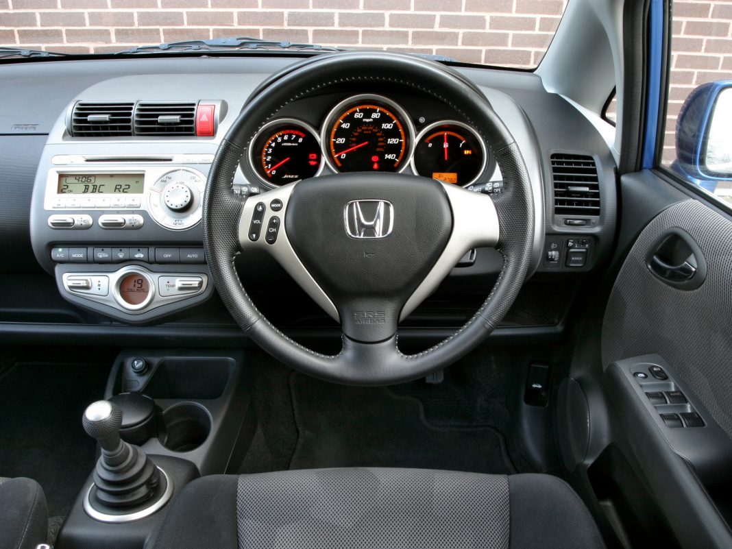 cars-honda-jazz-i-2007-206694