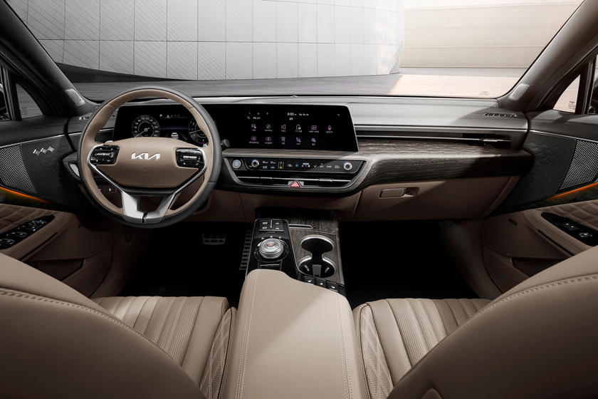 Kia K8 Kabini