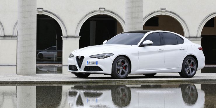 Alfa-Romeo-Giulia-White-2