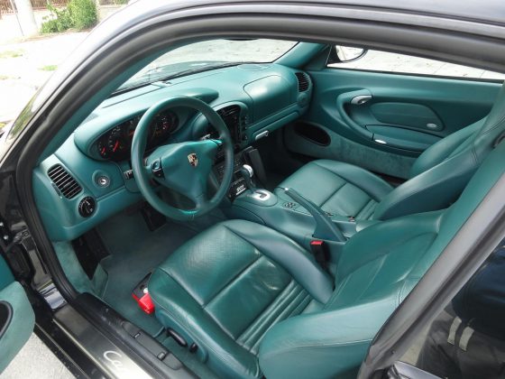 Porsche 911 (996) i&ccedil; mekan