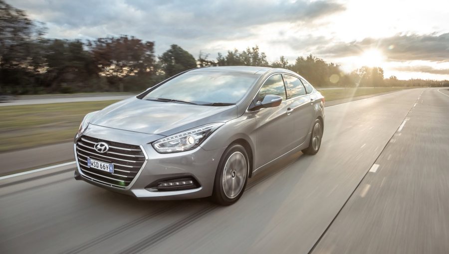 2017-hyundai-i40--03