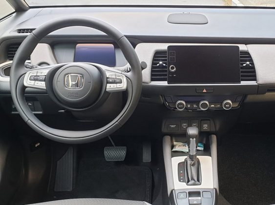 Honda jazz hibrit &ouml;n panel