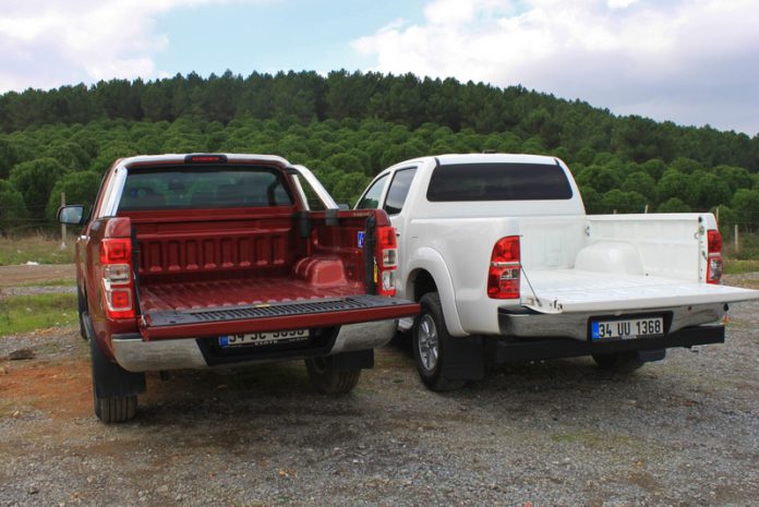 hilux vs ranger