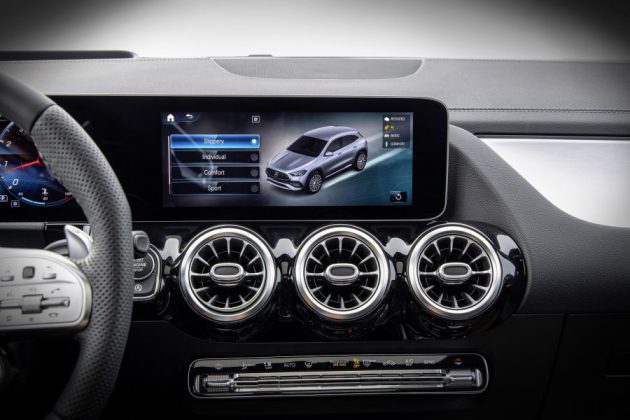 Mercedes Benz GLA i&ccedil; mekan