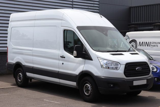 r&uuml;zgar savrulma asistanı bulunan ford transit marka ara&ccedil;