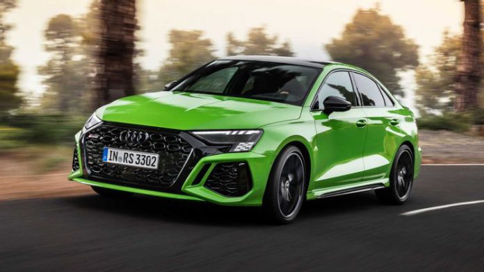 2022-Audi-RS3-sedan-1