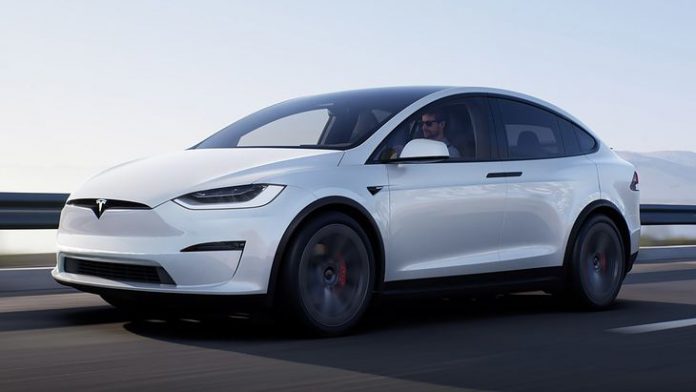 Tesla İçin Fiyat Değişikliği!