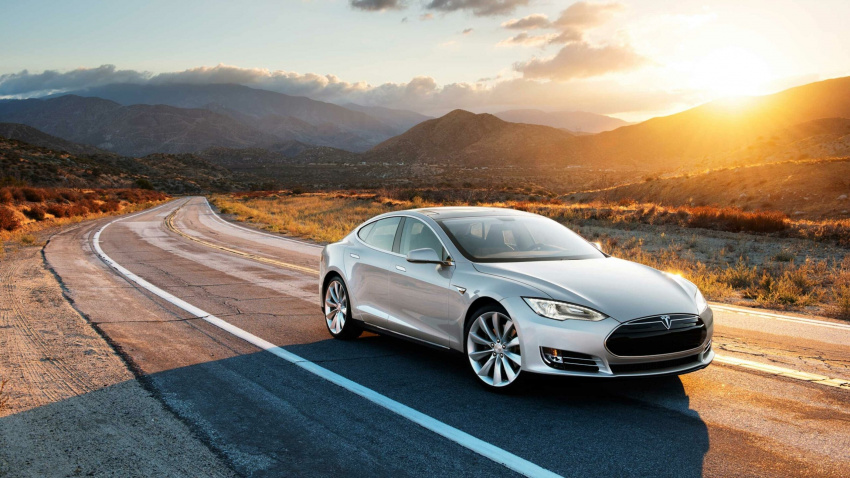 Fren Balataları Olmadan Teslim Edilen Tesla Model 3