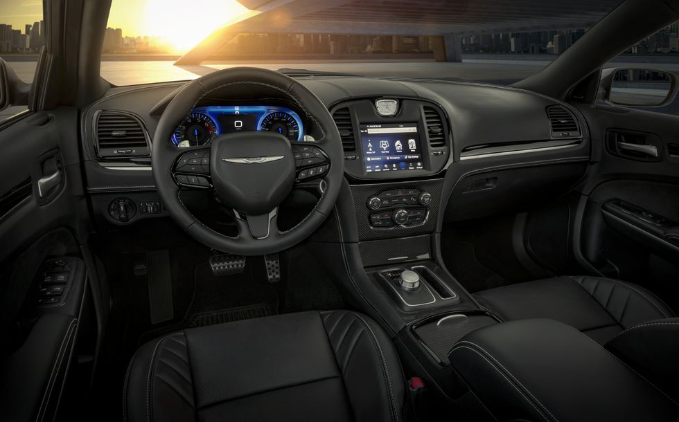 2023 Chrysler 300C iç panel