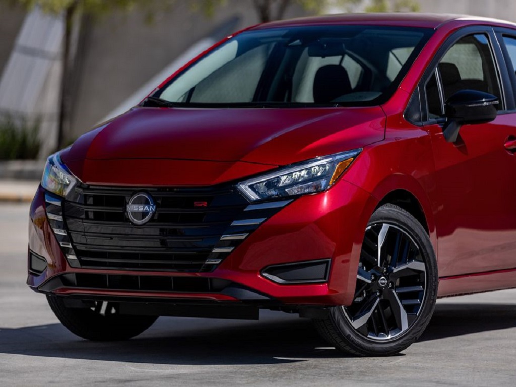 2023-nissan-nissan-versa- 2023 Nissan Versa