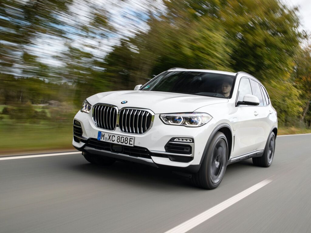 2023-bmw-x5-front-1660572027 2023 BMW X5