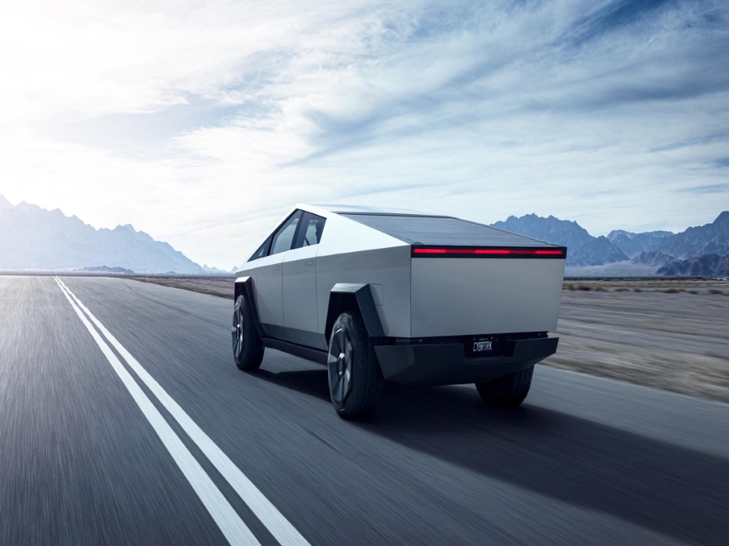 Tesla Cybertruck SUV Modeli İçin Kolları Sıvadı