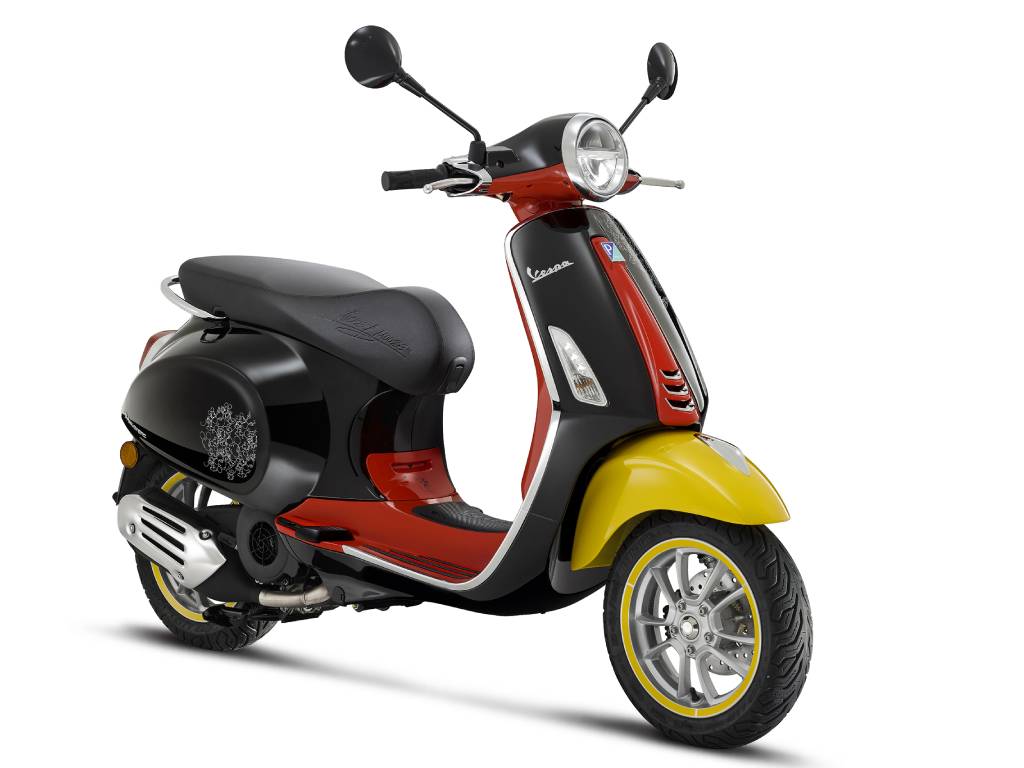 Disney Mickey Mouse Edition by Vespa Disney Mickey Mouse Edition by Vespa