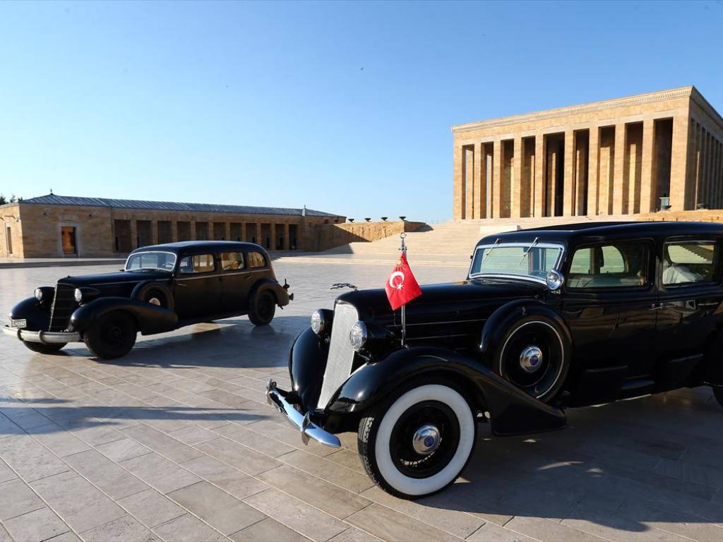 atatürk'ün cadillac'ı atatürk'ün cadillac'ı