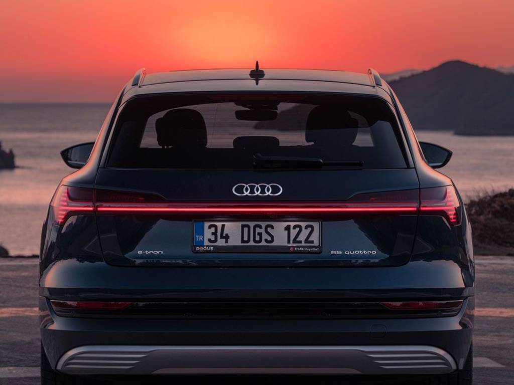 audi-e-tron audi e tron