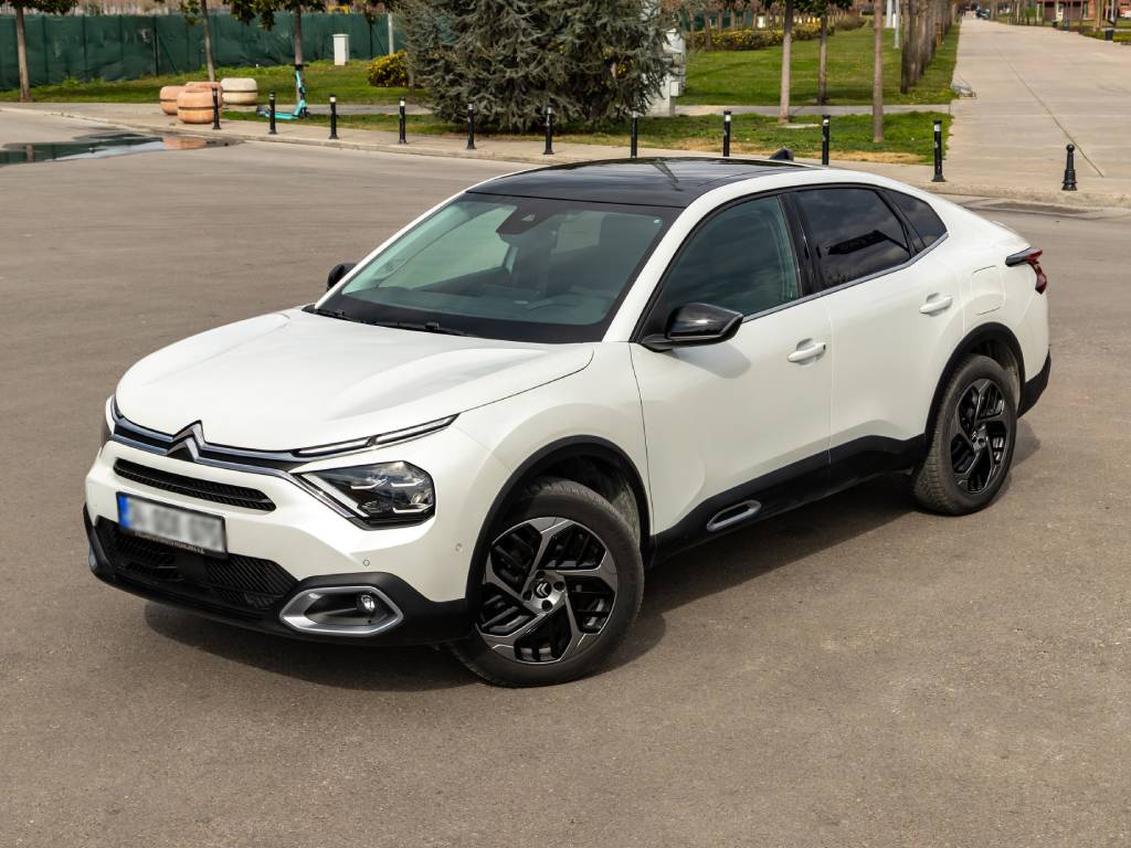 Citroen-C4-X Citroen C4 X