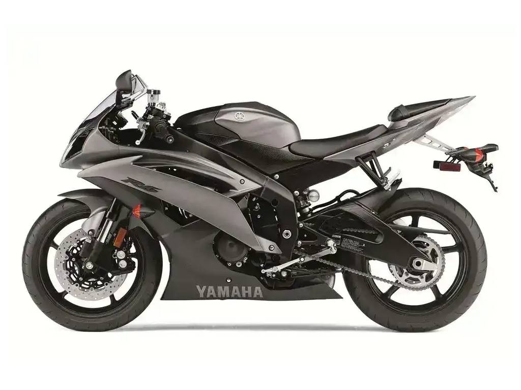 YAMAHA R6 (1) YAMAHA R6